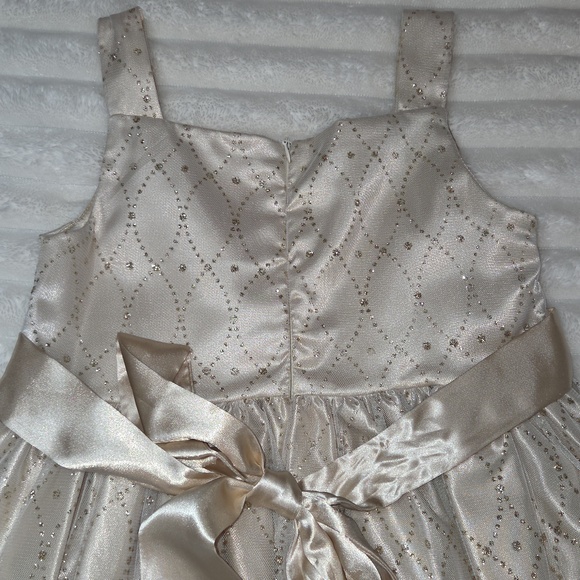 LOVE Girls NEW Size 8 Sleeveless Champaine Gold & White Sparkle Party Dress - Picture 6 of 8